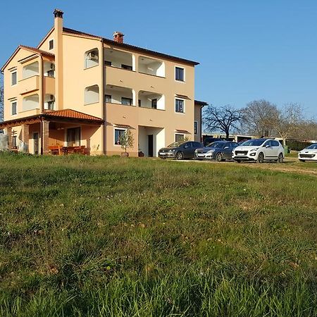 Apartment Stancija Padovan Poreč Eksteriør bilde